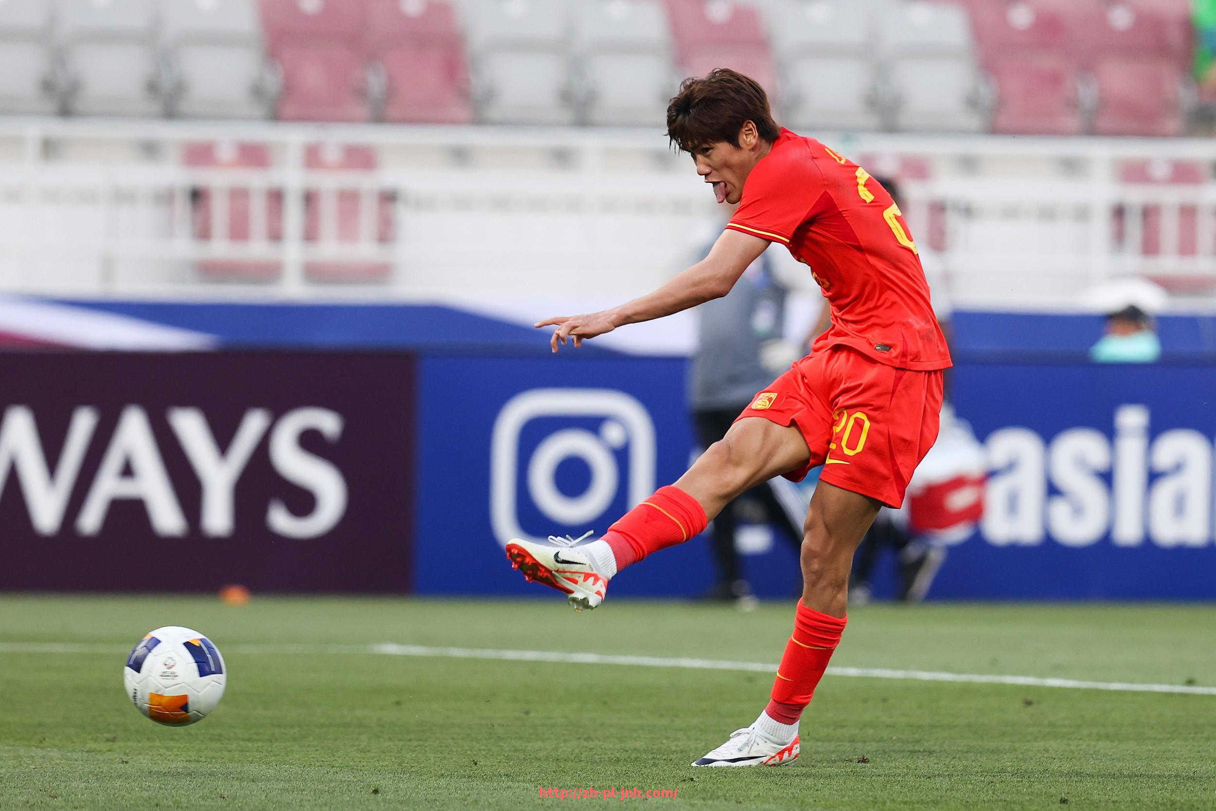 金年会-NBA、足球与CBA三者跨界联动的直播话题